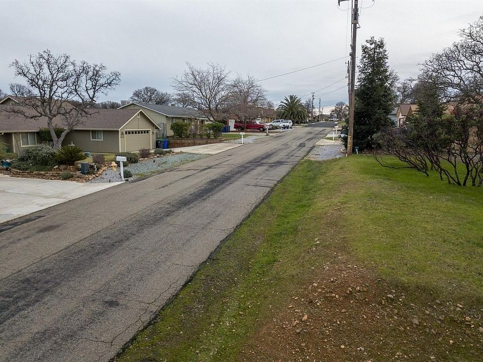 1st image of 22361 Blue Ridge Mountain Dr