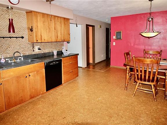 4th image of 4610 Urbana Moorefield Rd
