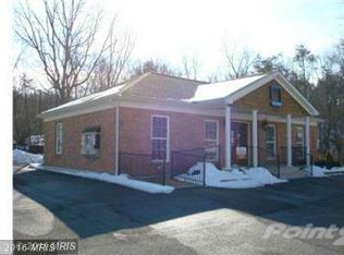 24 Nationwide Ln, Berkeley Springs, WV 25411