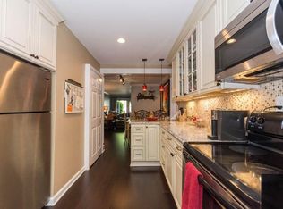 4 Rowayton Woods Dr, Norwalk, CT 06854