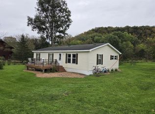 115 1st Ave, Whalan, MN 55949