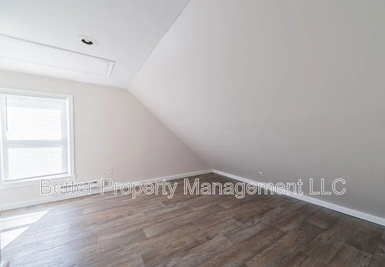 414-416 W Park Ave #4 — Photo 7