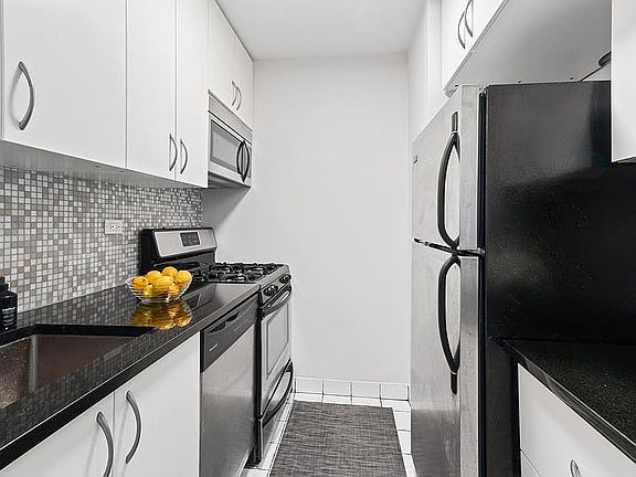 3rd image of 301 E 79th St APT 36-D