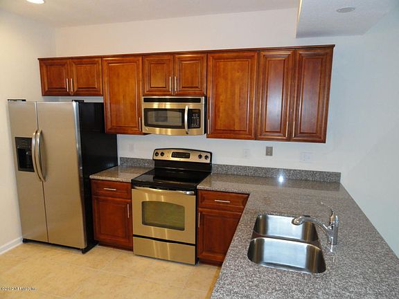 3rd image of 11274/8 Estancia Villa Cir #808