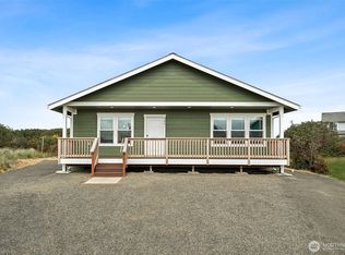 982 Sand Dollar Pl, Ocean Shores, WA 98569