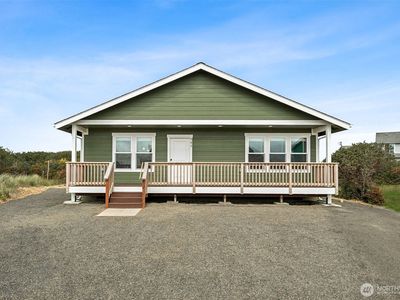 982 Sand Dollar Court SW, Ocean Shores, WA, 98569