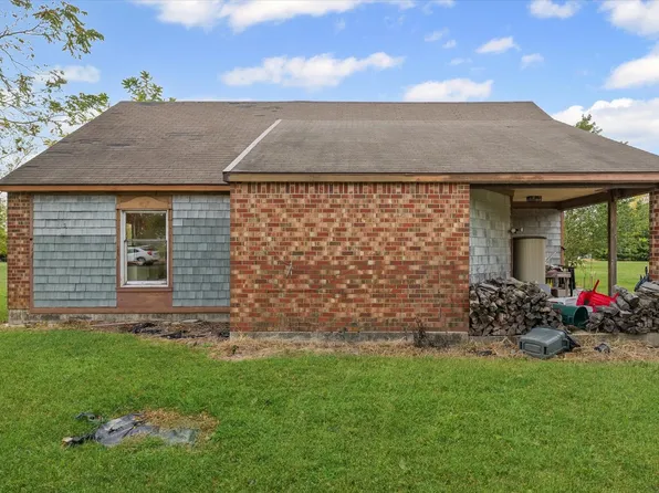 117 W Hislop Dr, Cissna Park, IL 60924