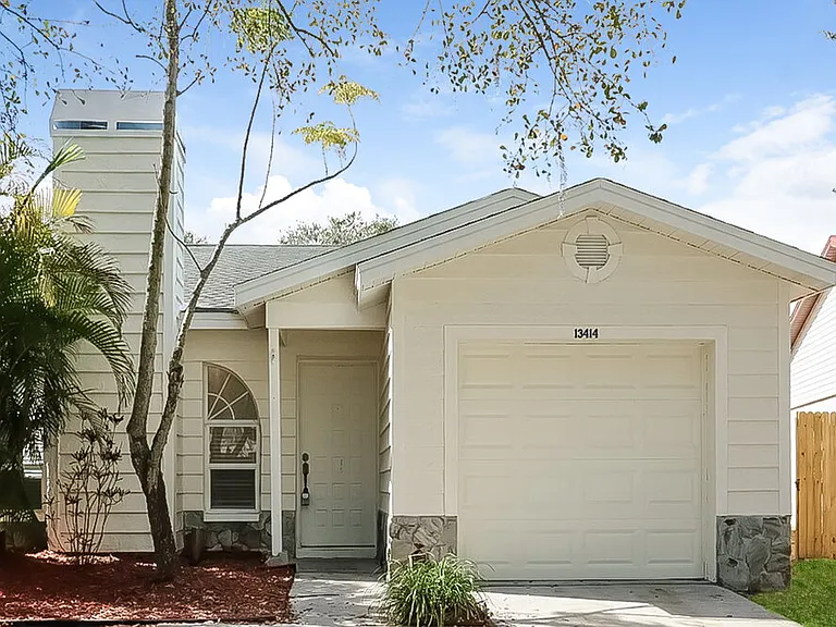 13414 Laraway Dr — Photo 1
