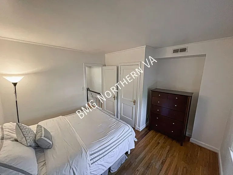 1400 S Edgewood St #520 — Photo 23