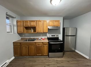 366 Forrest St #1R, Jersey City, NJ 07304