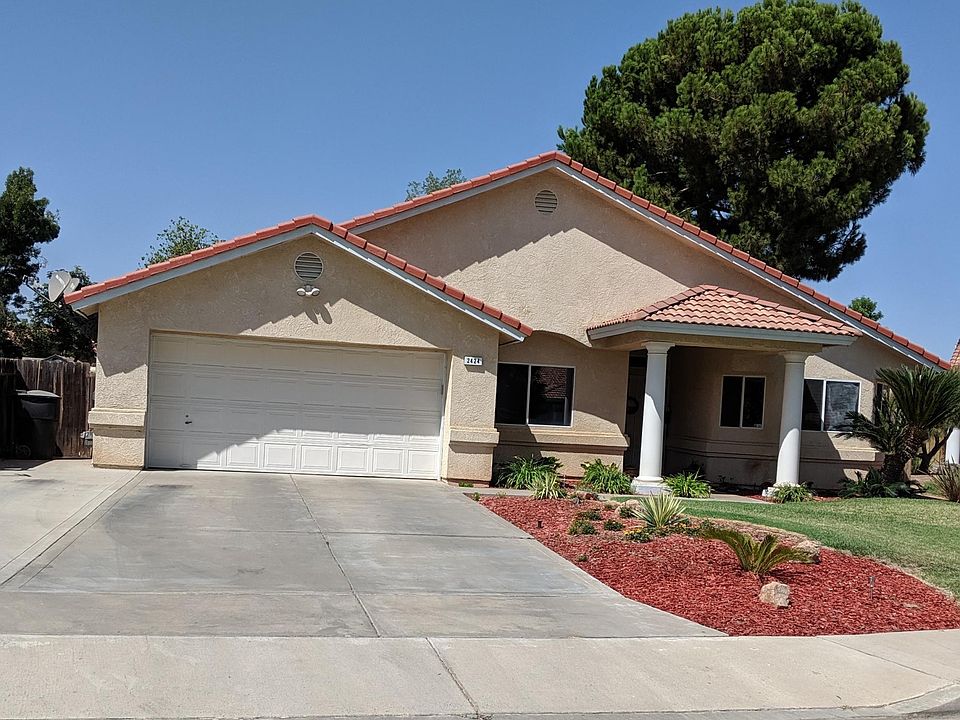 1st image of 2424 Teakwood Ct