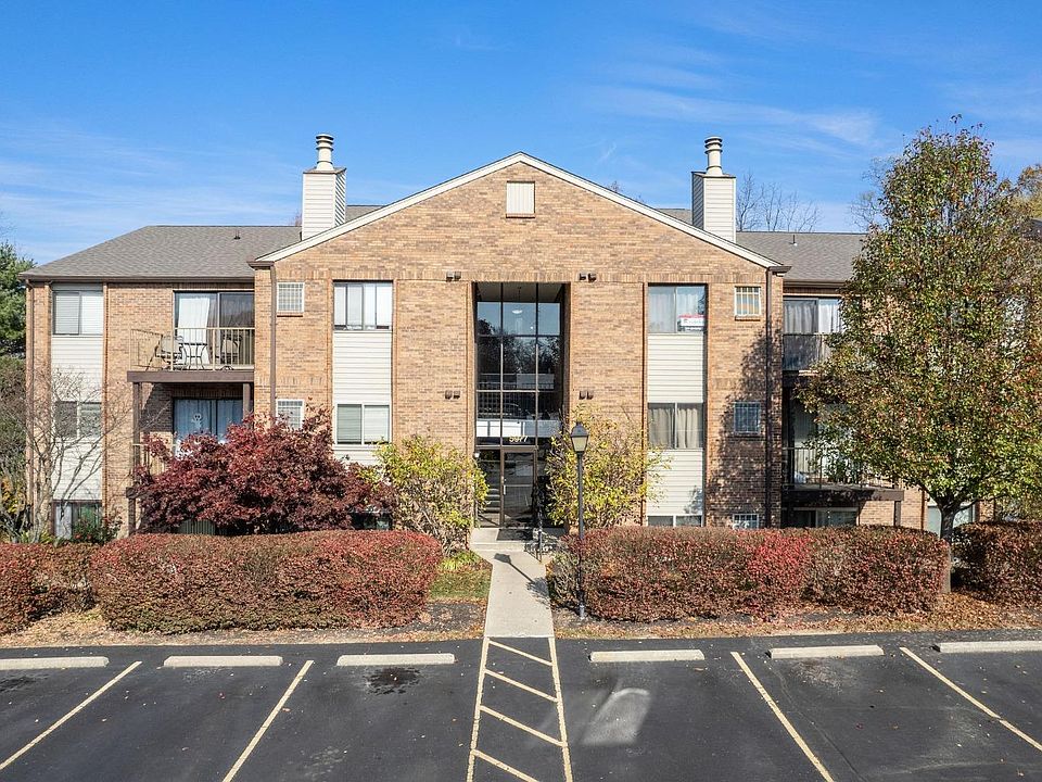 1st image of 5977 Meadow Creek Dr APT 12