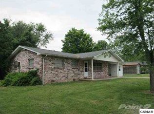 209 Little Pigeon Dr, Sevierville, TN 37862