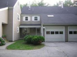 8 Winding Pond Rd, Londonderry, NH 03053