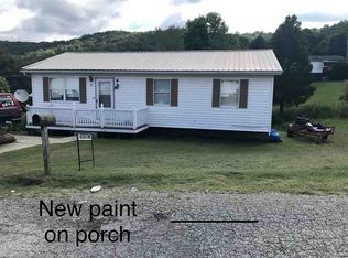 27 Ridge Rd, Wayne, WV 25570