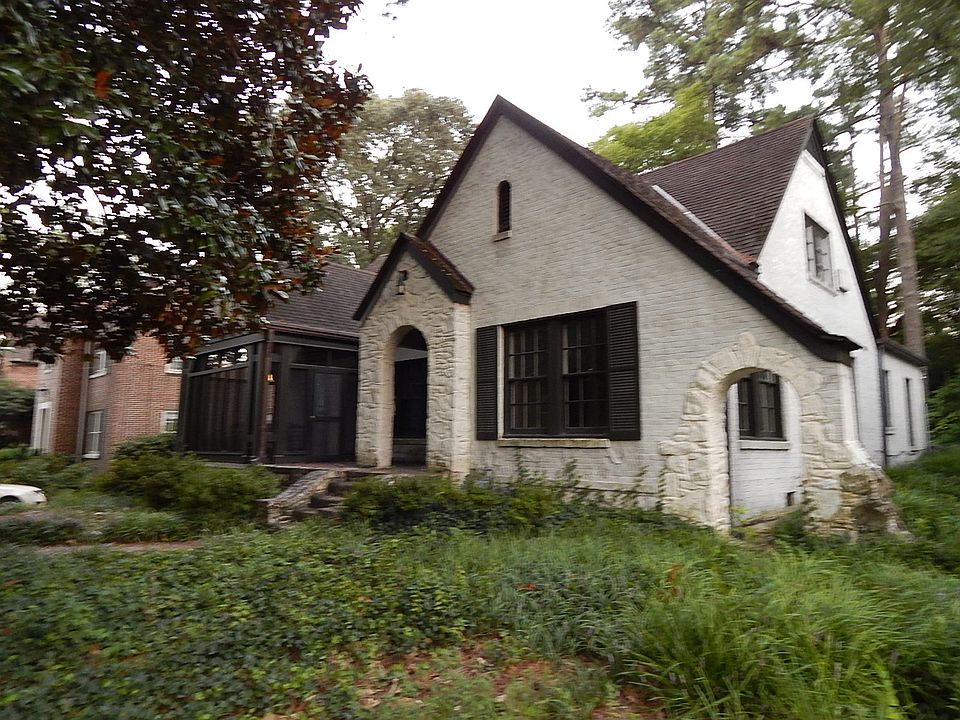2nd image of 691 E Morningside Dr NE