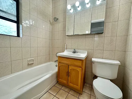 Rented by J PRESTON AND ASSOCIATES INC | media 14