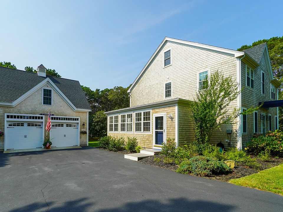 34 Puritan Dr, Oak Bluffs, MA 02557 Zillow