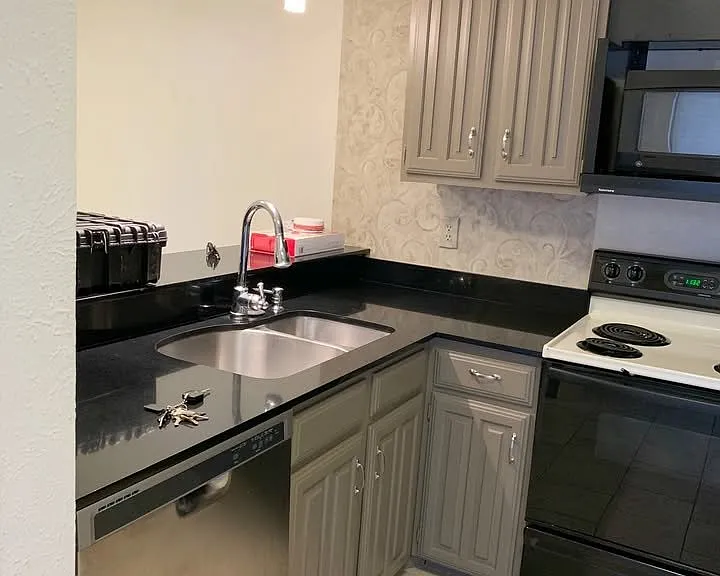 14800 Enterprise Dr #4A — Photo 6