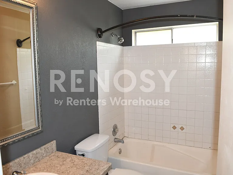 3049 E Siesta Ln — Photo 12