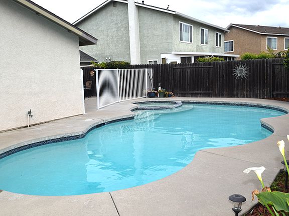 Backyard Pool