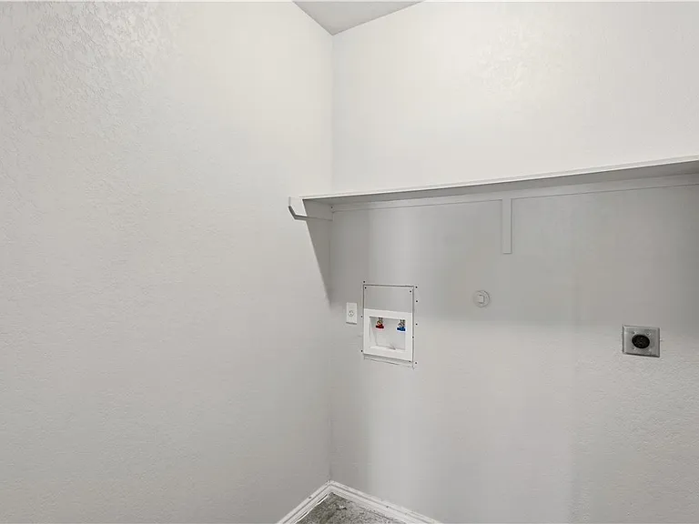147 Rosedale Ave — Photo 22
