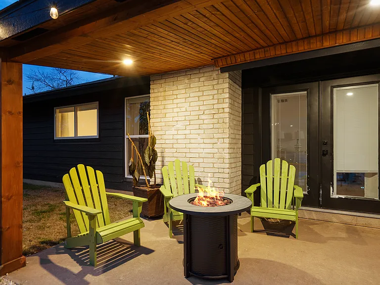 10803 Burnwood Dr — Photo 59