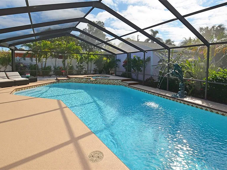 7020 Mango Ave S — Photo 43
