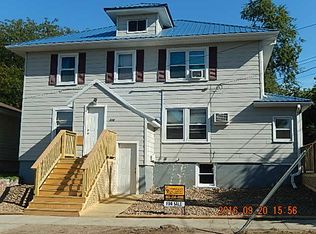118 N Merrill St, Chamberlain, SD 57325