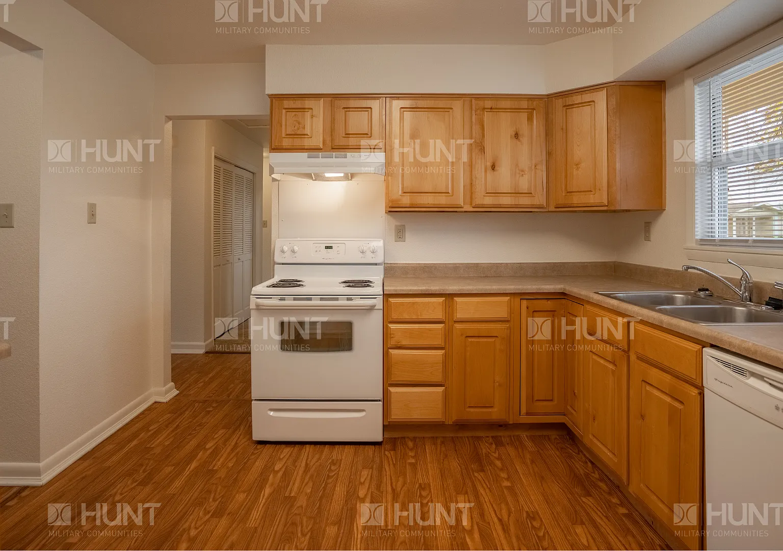 3 bed, 1201 sqft, $1,169 — Photo 4