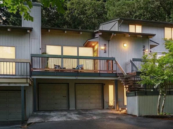 252 Foxtail Dr, Eugene, OR 97405