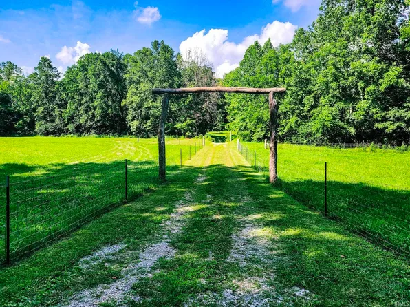 4388 E Bacon Hollow Rd, Marengo, IN 47140