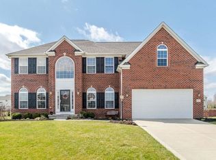 112 Autumn Wood Dr, Pataskala, OH 43062