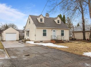 2436 Hickory Ln, Appleton, WI 54915
