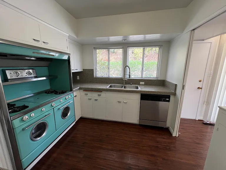 1860 Verdugo Loma Dr #A — Photo 10