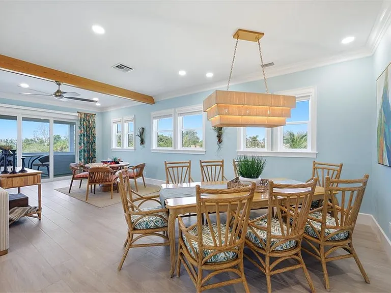 115 Aqua Ln — Photo 15