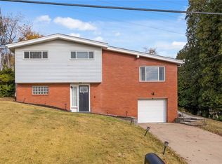 209 Governor Dr, Allison Park, PA