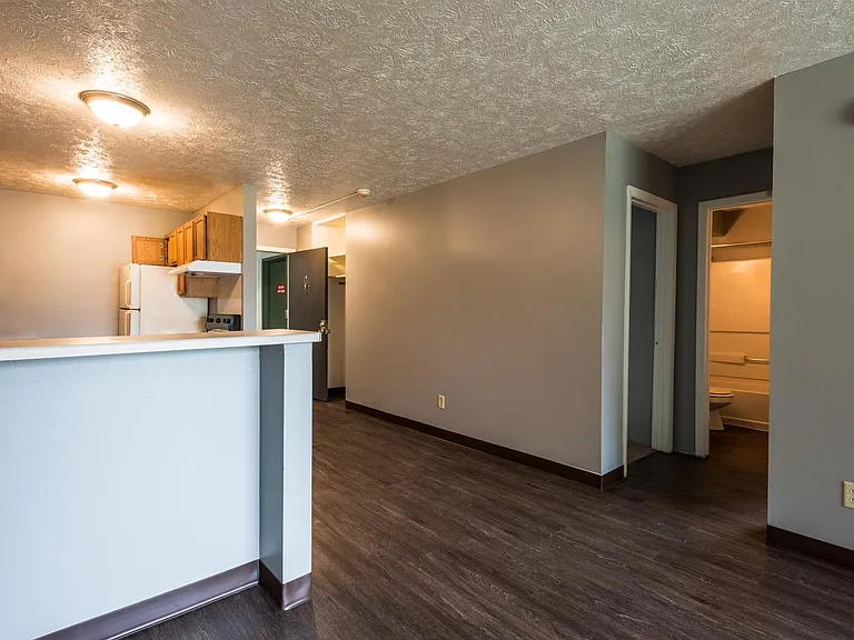 Brentwood Apartments: Two Bedroom Apartment