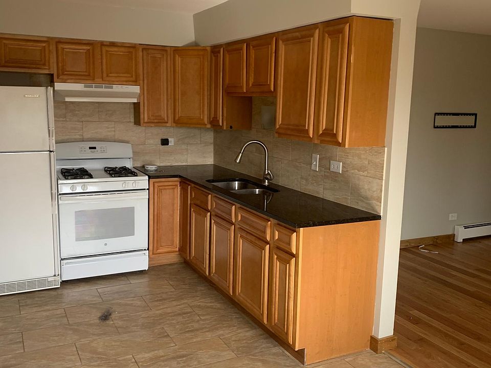 1st image of 8636 Newland Ave