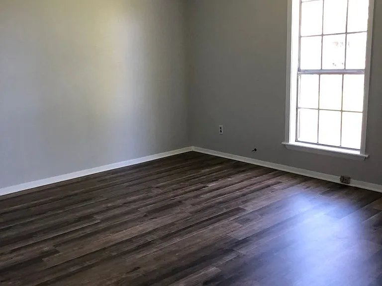 1147 Cornwell St — Photo 8