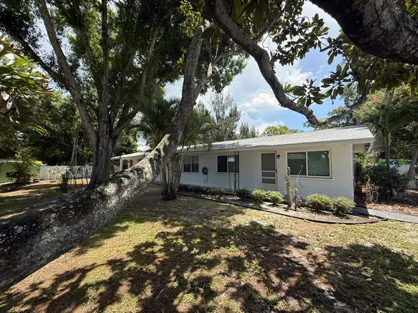 6775 49th Ave N #1/2, Saint Petersburg, FL 33709