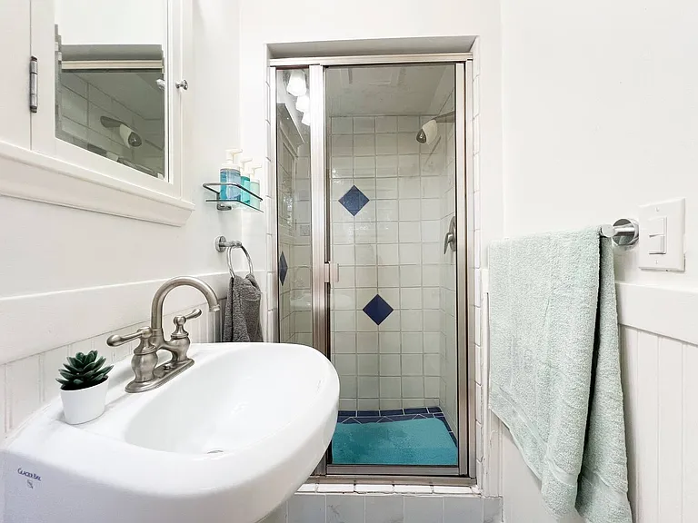 543 Hope St #3 — Photo 11