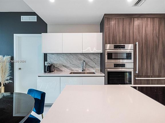 5th image of 851 NE 1st Ave Unit 4108