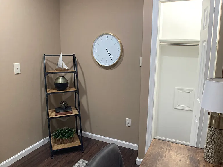 2060 E Orleans St — Photo 28