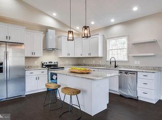 965 Swan Ln, Ruther Glen, VA 22546