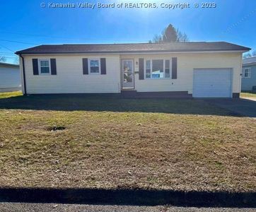 516 Douglas Ave, Ravenswood, WV, 26164