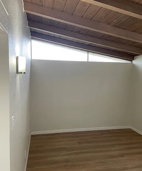 2537 Pierpont Blvd — Photo 4