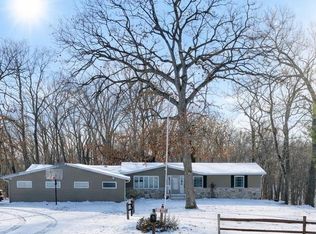 1129 164th St, Castalia, IA 52133