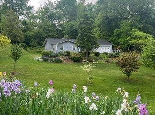 612 Buckeye Ave, Erwin, TN 37650