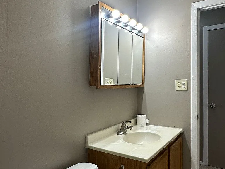 2342 W Nichols Rd — Photo 12